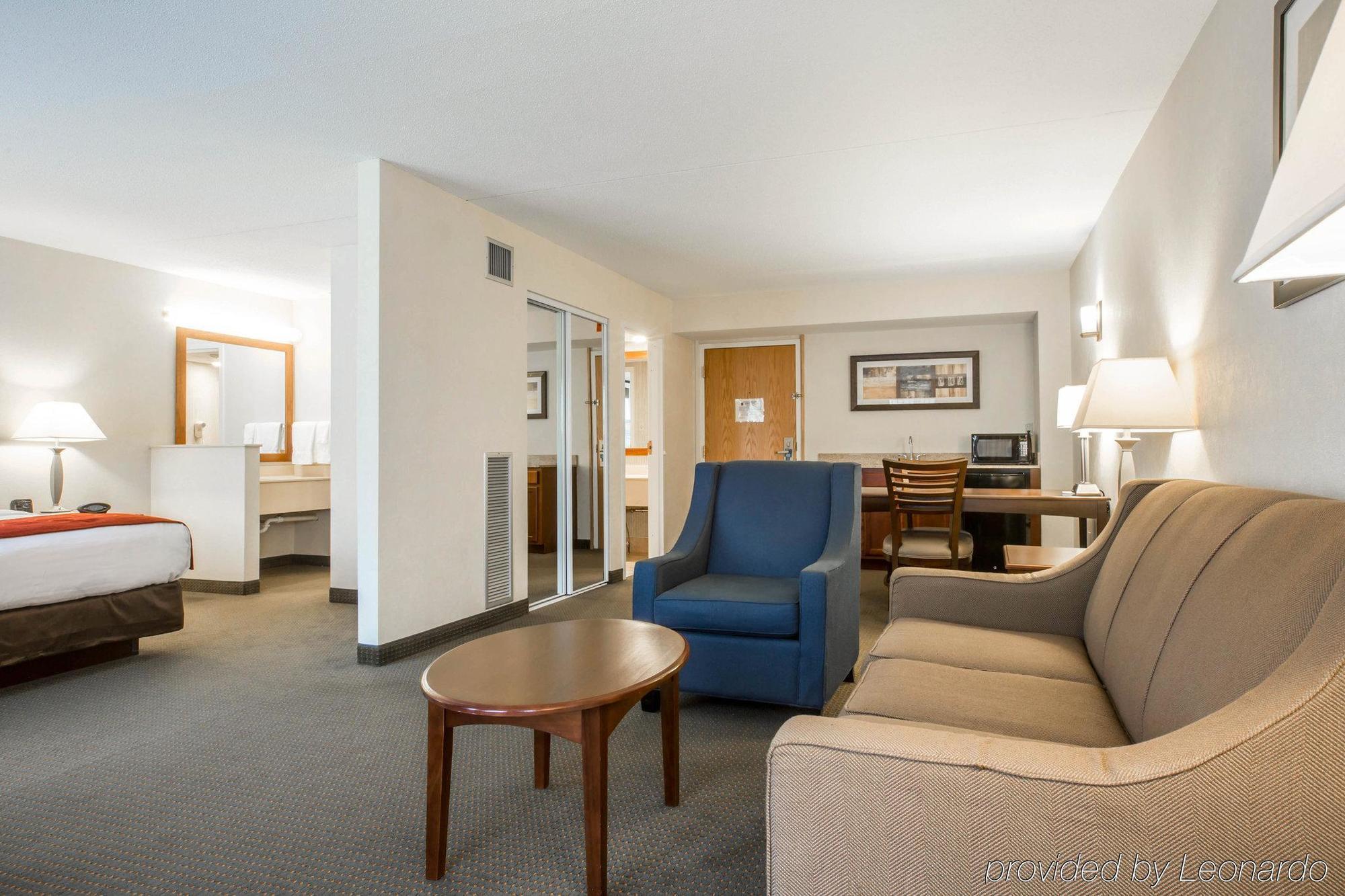 Comfort Suites South Burlington Near University Exteriér fotografie