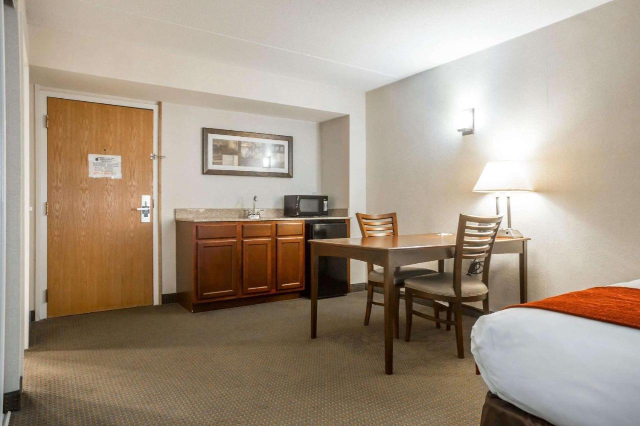 Comfort Suites South Burlington Near University Exteriér fotografie